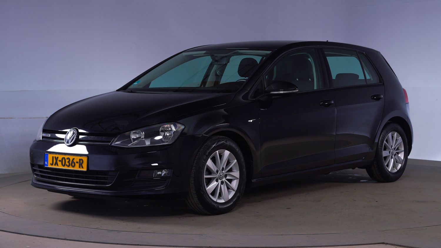 Volkswagen Golf Hatchback 2016 JX-036-R 1