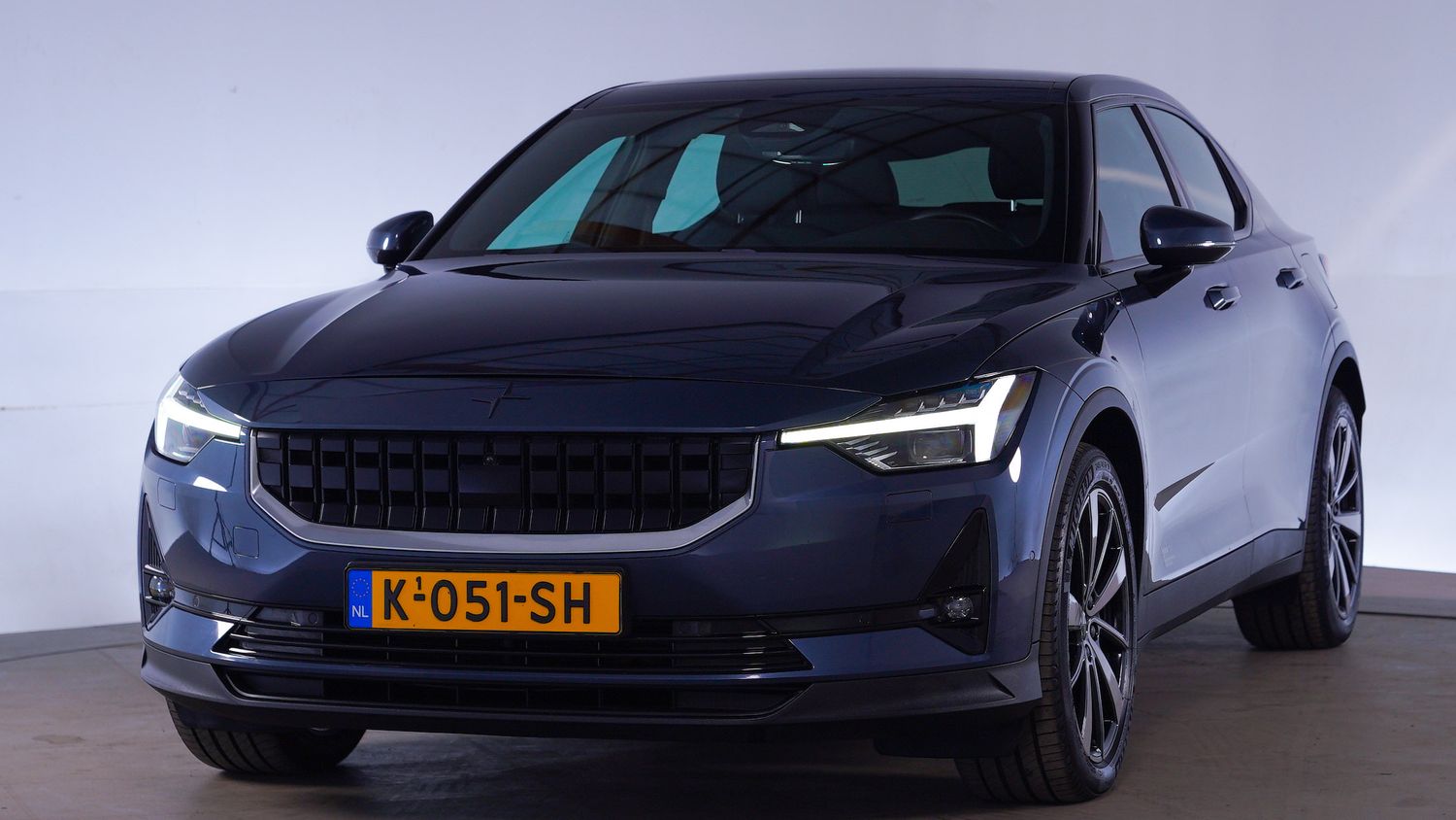 Polestar 2 Hatchback 2021 K-051-SH 1