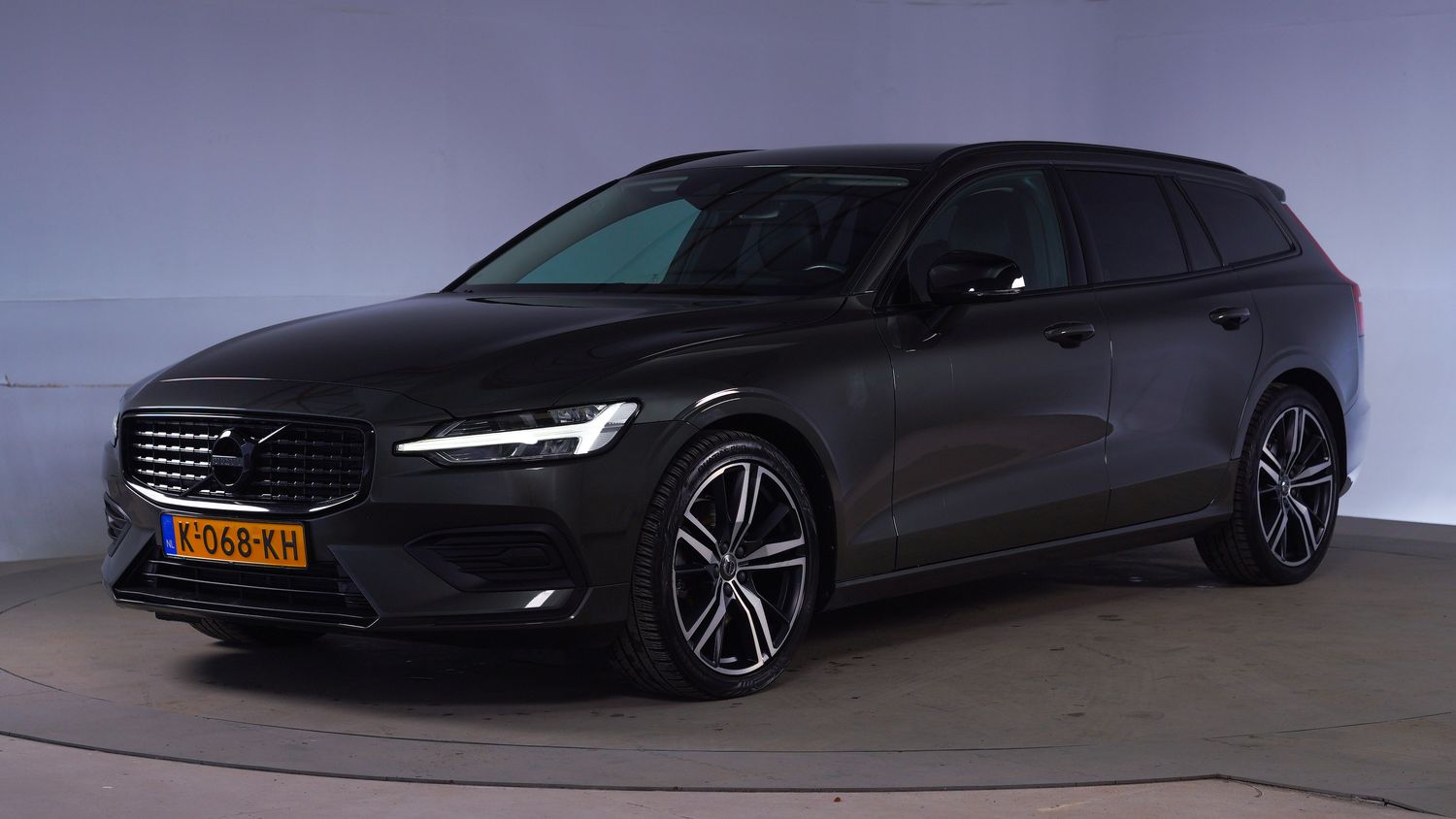 Volvo V60 Station 2021 K-068-KH 1