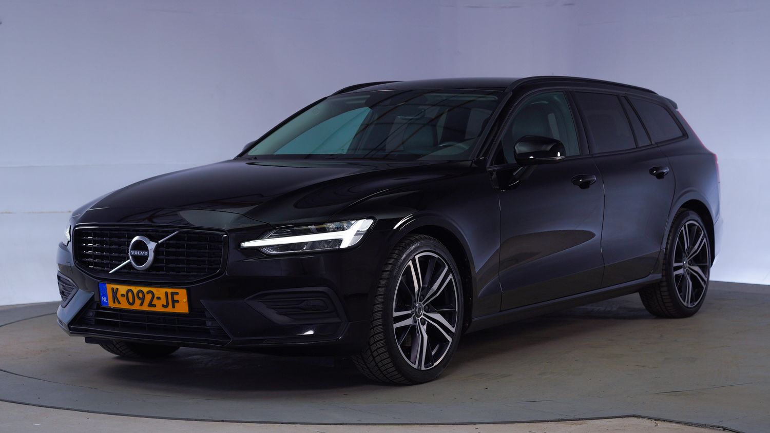 Volvo V60 Station 2021 K-092-JF 1