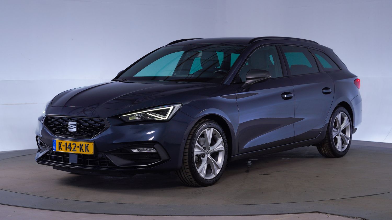 Seat Leon Station 2020 K-142-KK 1
