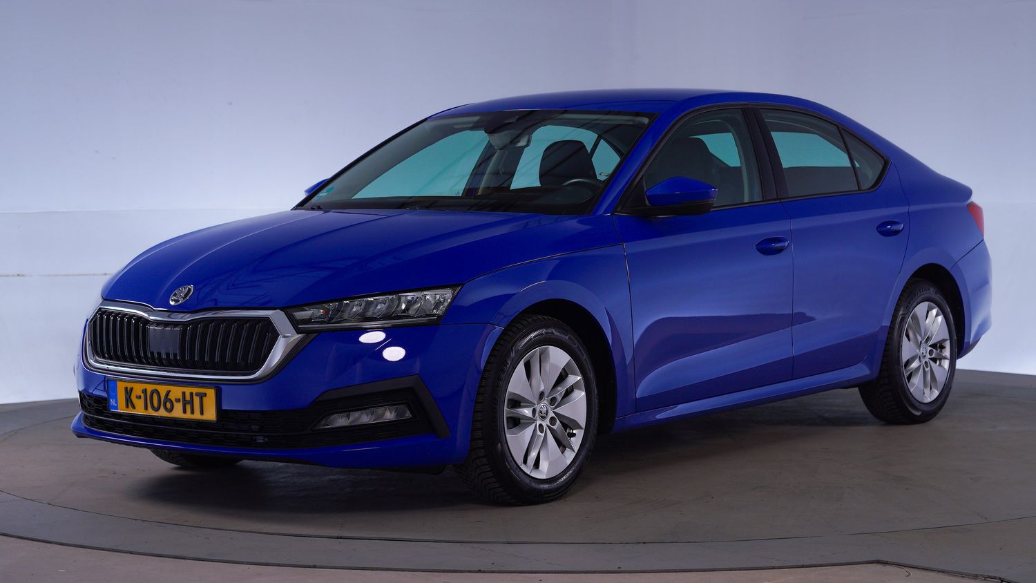 Skoda Octavia Hatchback 2021 K-106-HT 1