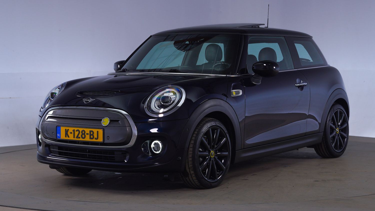 Mini Cooper SE Hatchback 2020 K-128-BJ 1