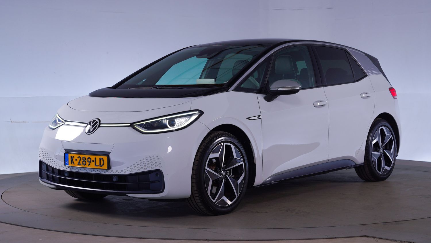 Volkswagen ID.3 Hatchback 2020 K-289-LD 1