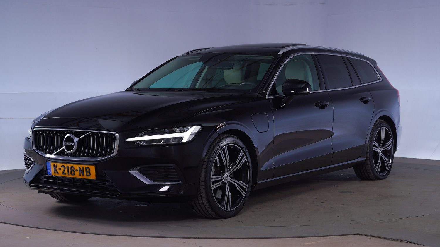 Volvo V60 Station 2021 K-218-NB 1