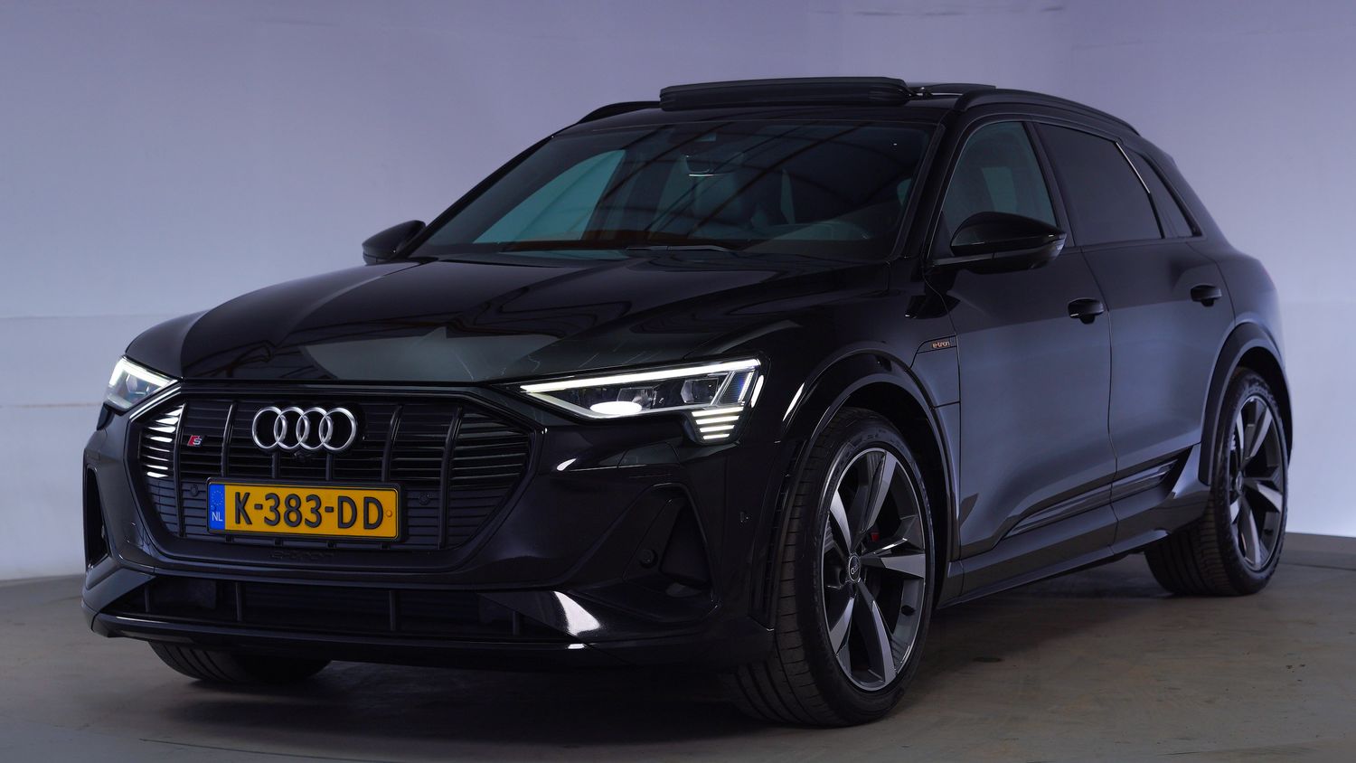 Audi E-Tron SUV / Terreinwagen 2020 K-383-DD 1