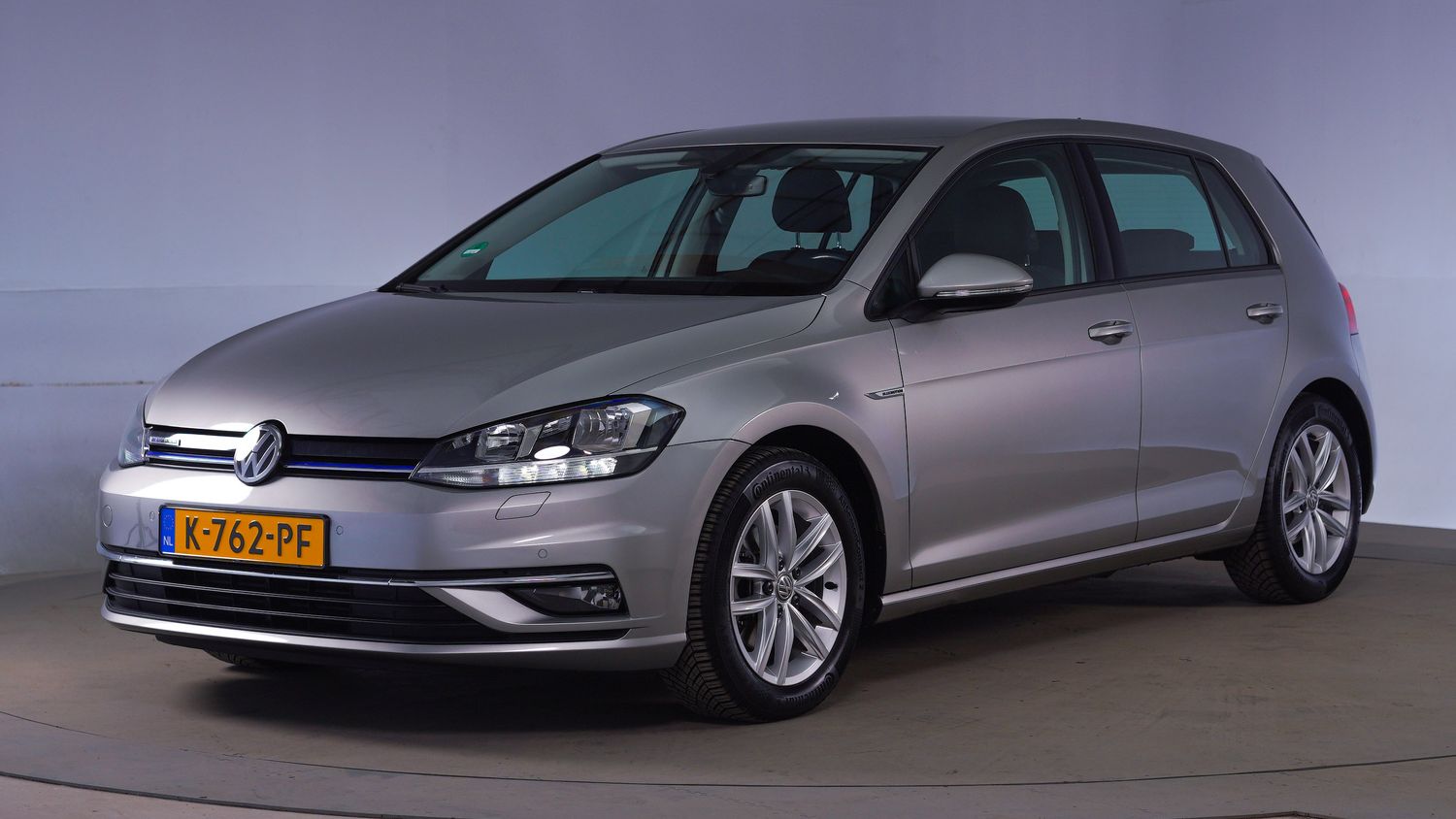 Volkswagen Golf Hatchback 2020 K-762-PF 1