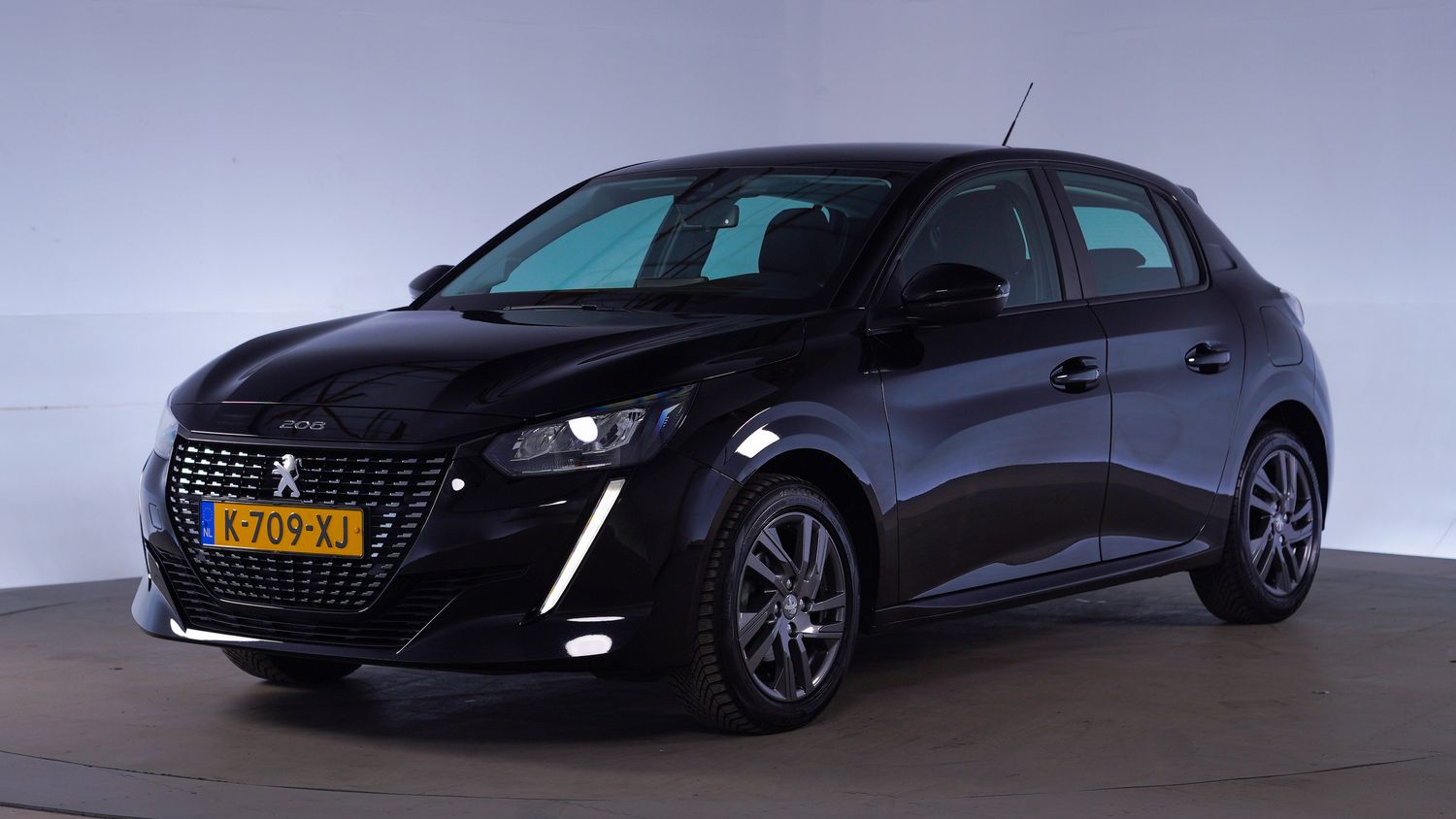 Peugeot 208 Hatchback 2021 K-709-XJ 1