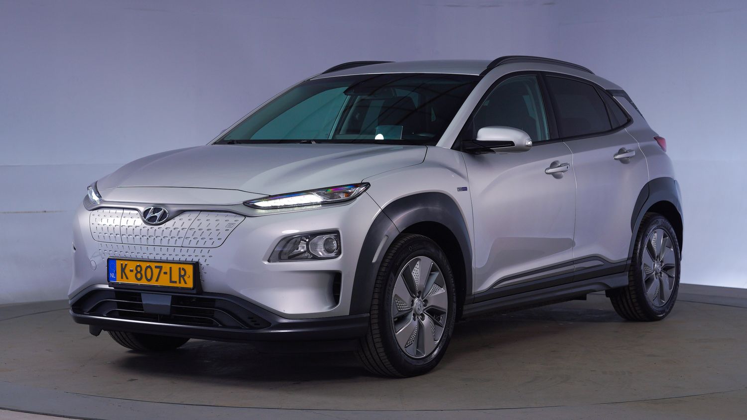 Hyundai Kona Hatchback 2020 K-807-LR 1