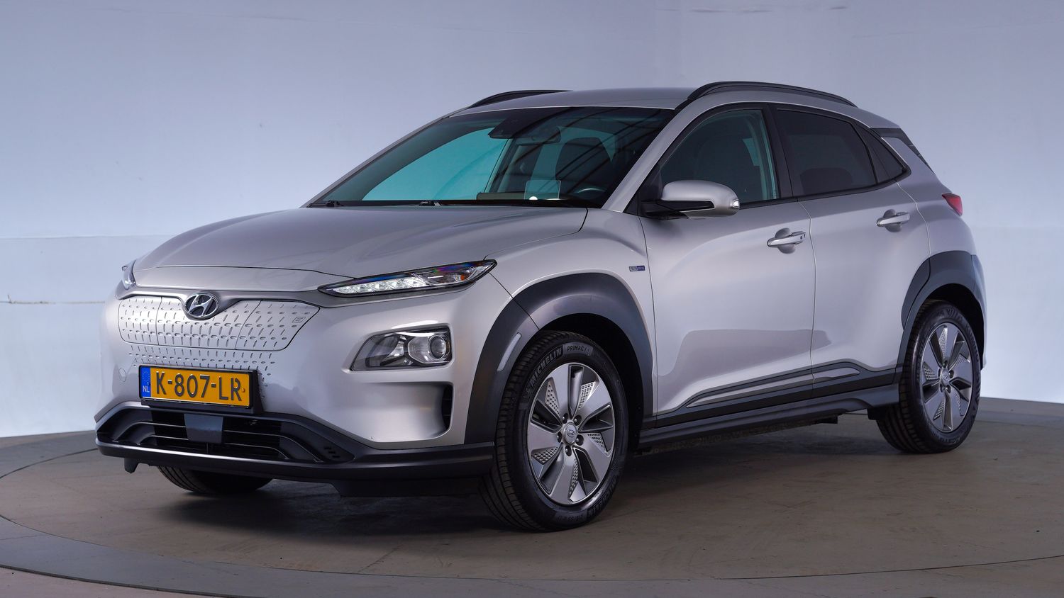 Hyundai Kona Hatchback 2020 K-807-LR 1