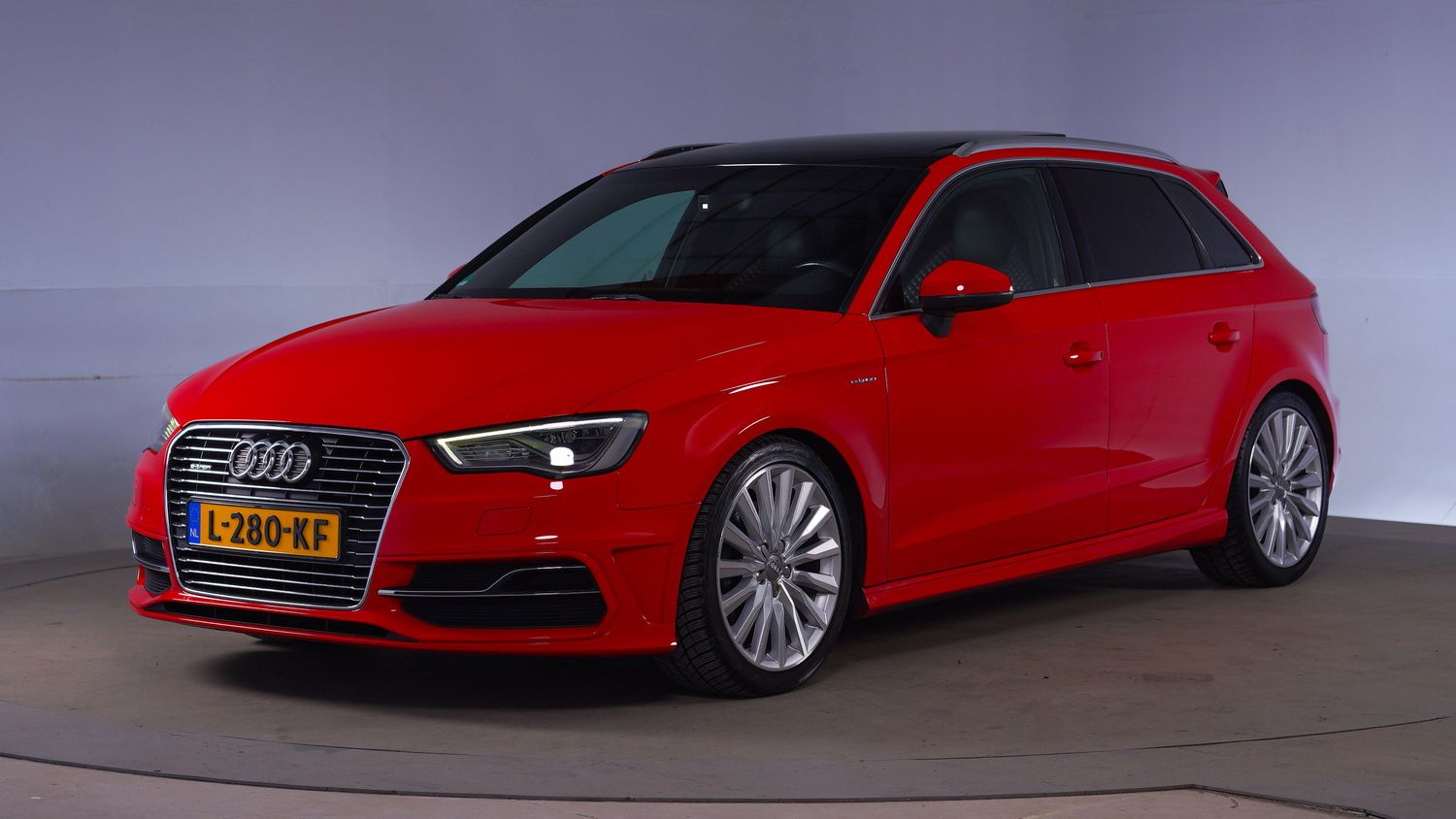 Audi A3 Hatchback 2017 L-280-KF 1