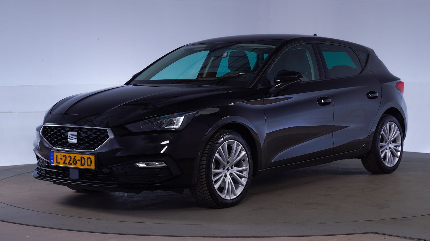 Seat Leon Hatchback 2021 L-226-DD 1