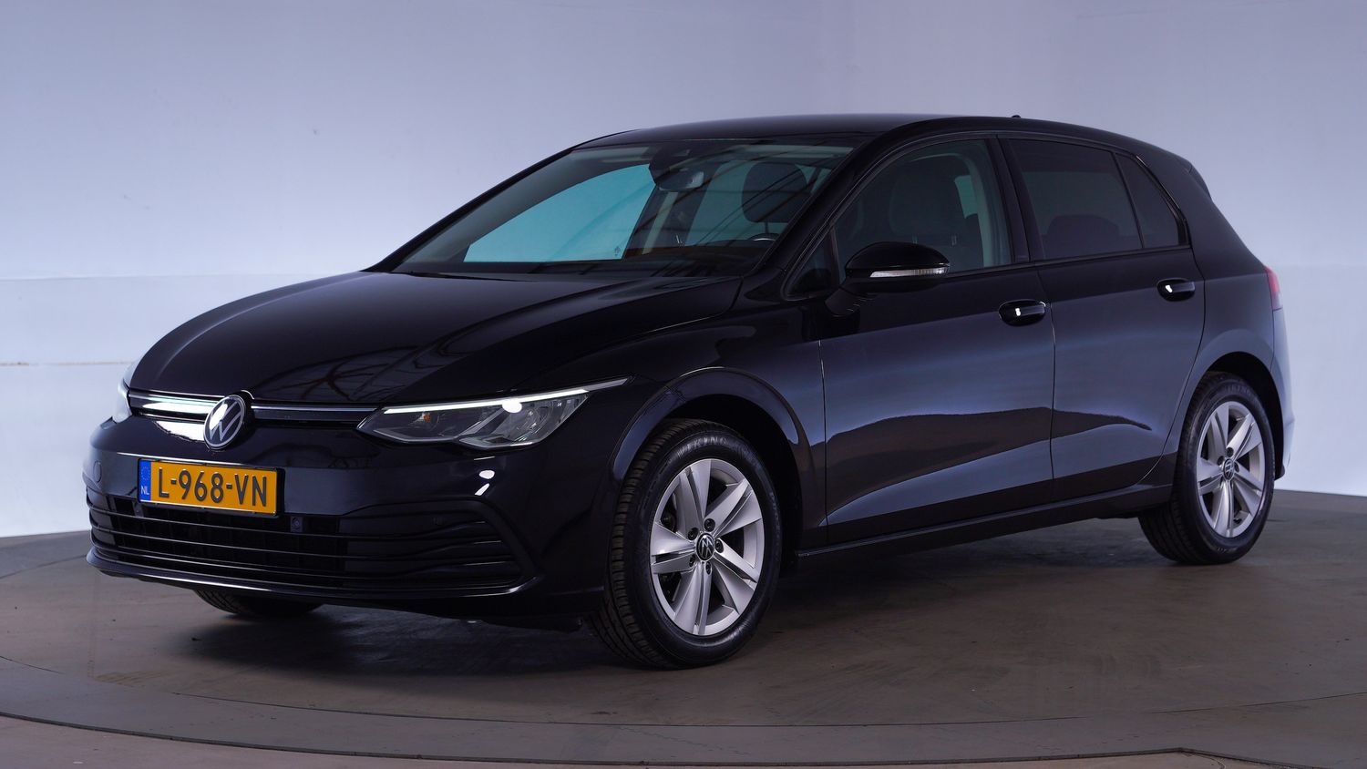 Volkswagen Golf Hatchback 2021 L-968-VN 1