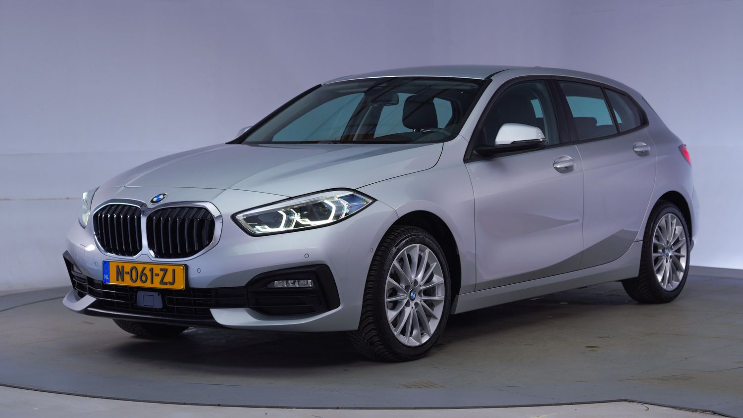 BMW 1-serie Hatchback 2022 N-061-ZJ 1