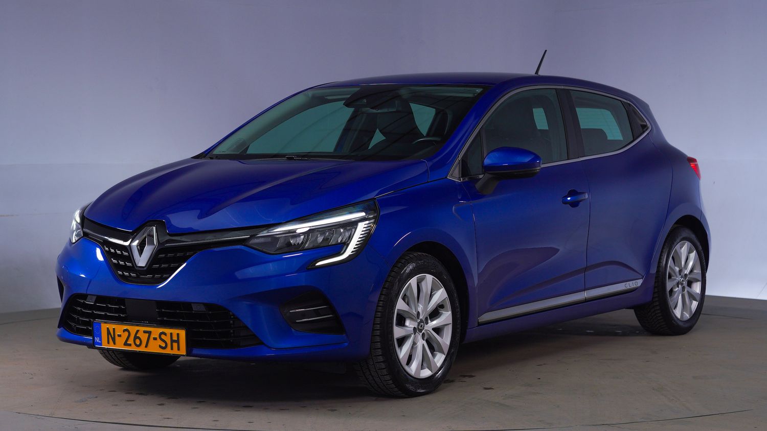 Renault Clio Hatchback 2021 N-267-SH 1