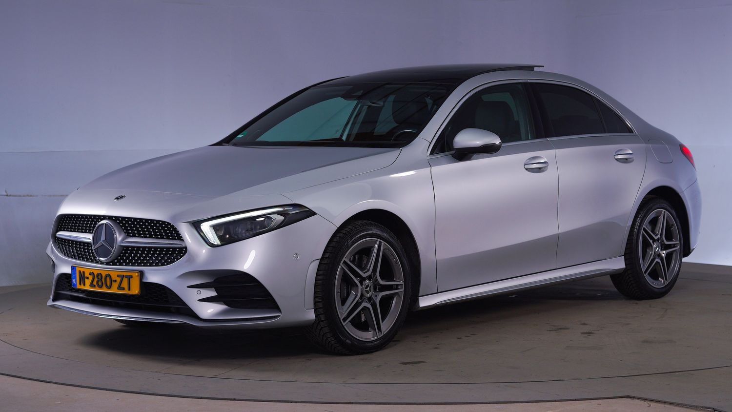 Mercedes-Benz A-klasse Sedan 2022 N-280-ZT 1