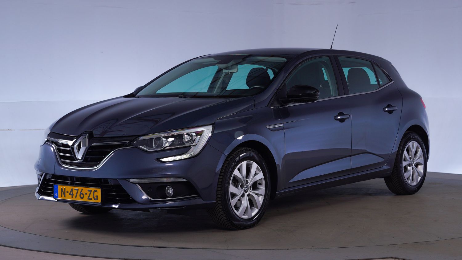 Renault Mégane Hatchback 2019 N-476-ZG 1