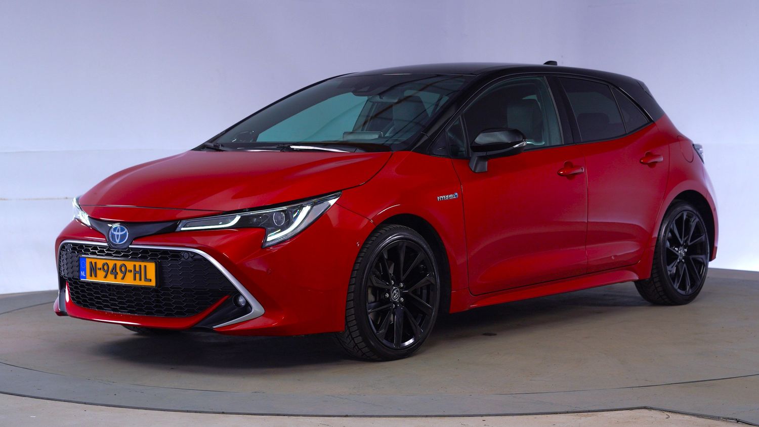 Toyota Corolla Hatchback 2019 N-949-HL 1