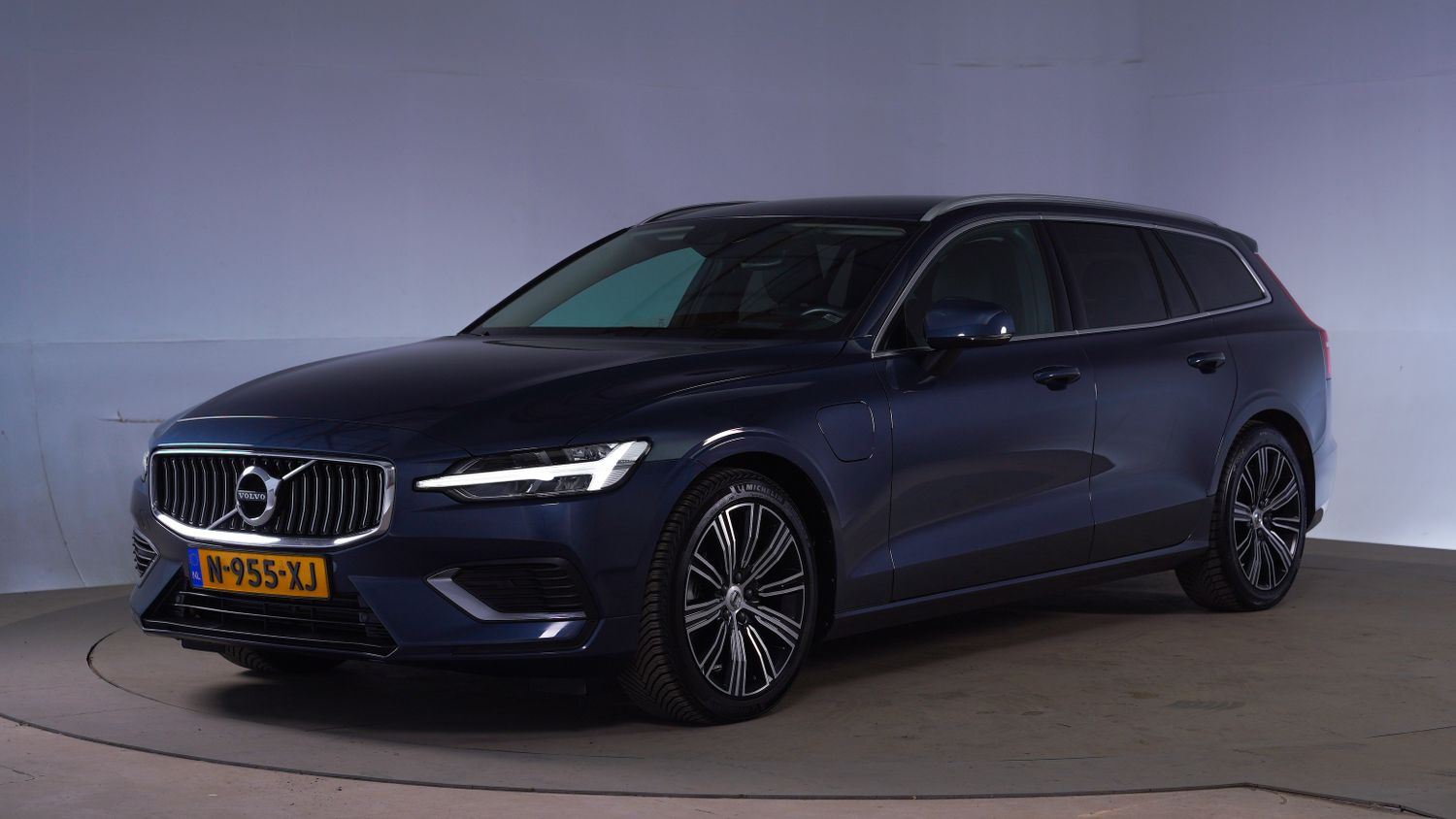 Volvo V60 Station 2022 N-955-XJ 1