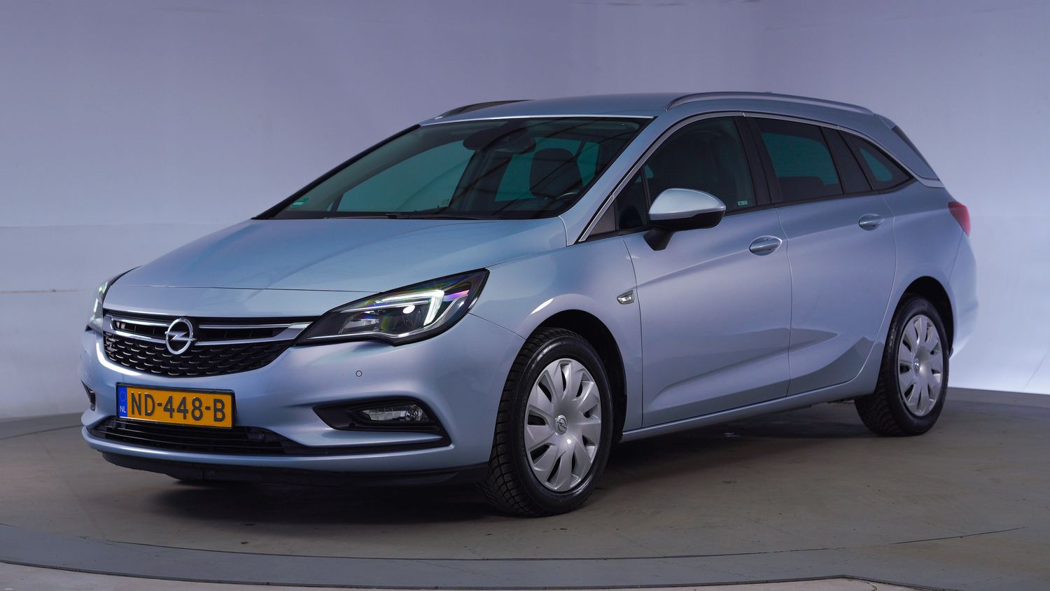 Opel Astra Station 2017 ND-448-B 1