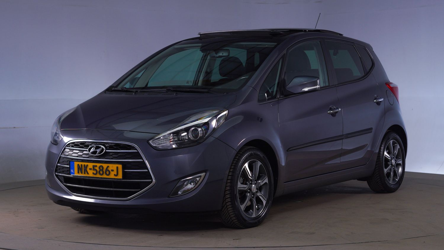 Hyundai ix20 MPV 2015 NK-586-J 1