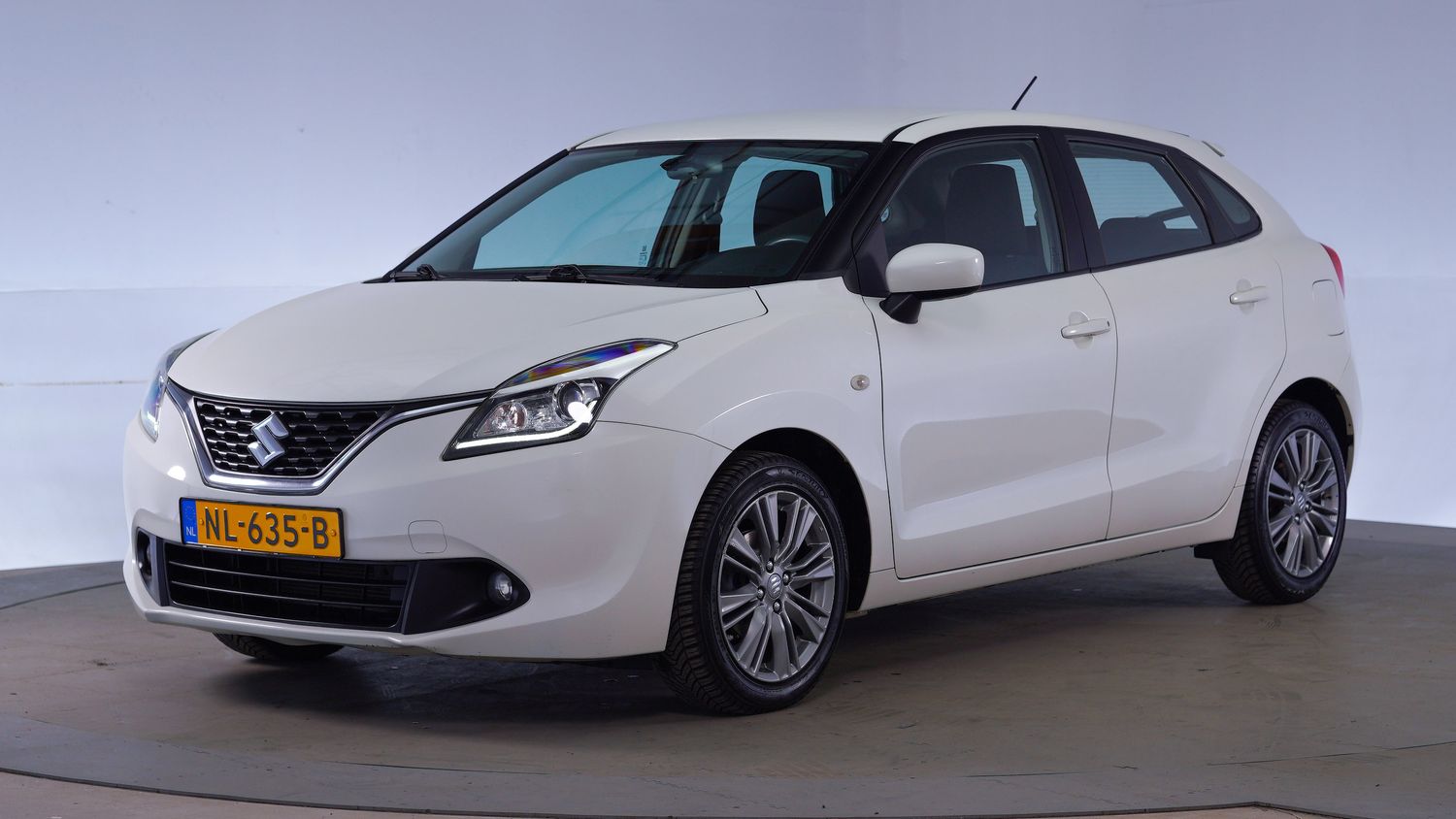 Suzuki Baleno Hatchback 2017 NL-635-B 1