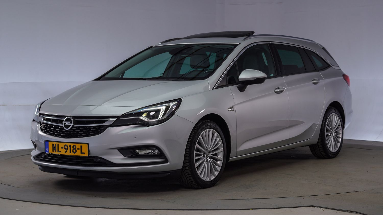 Opel Astra Station 2017 NL-918-L 1