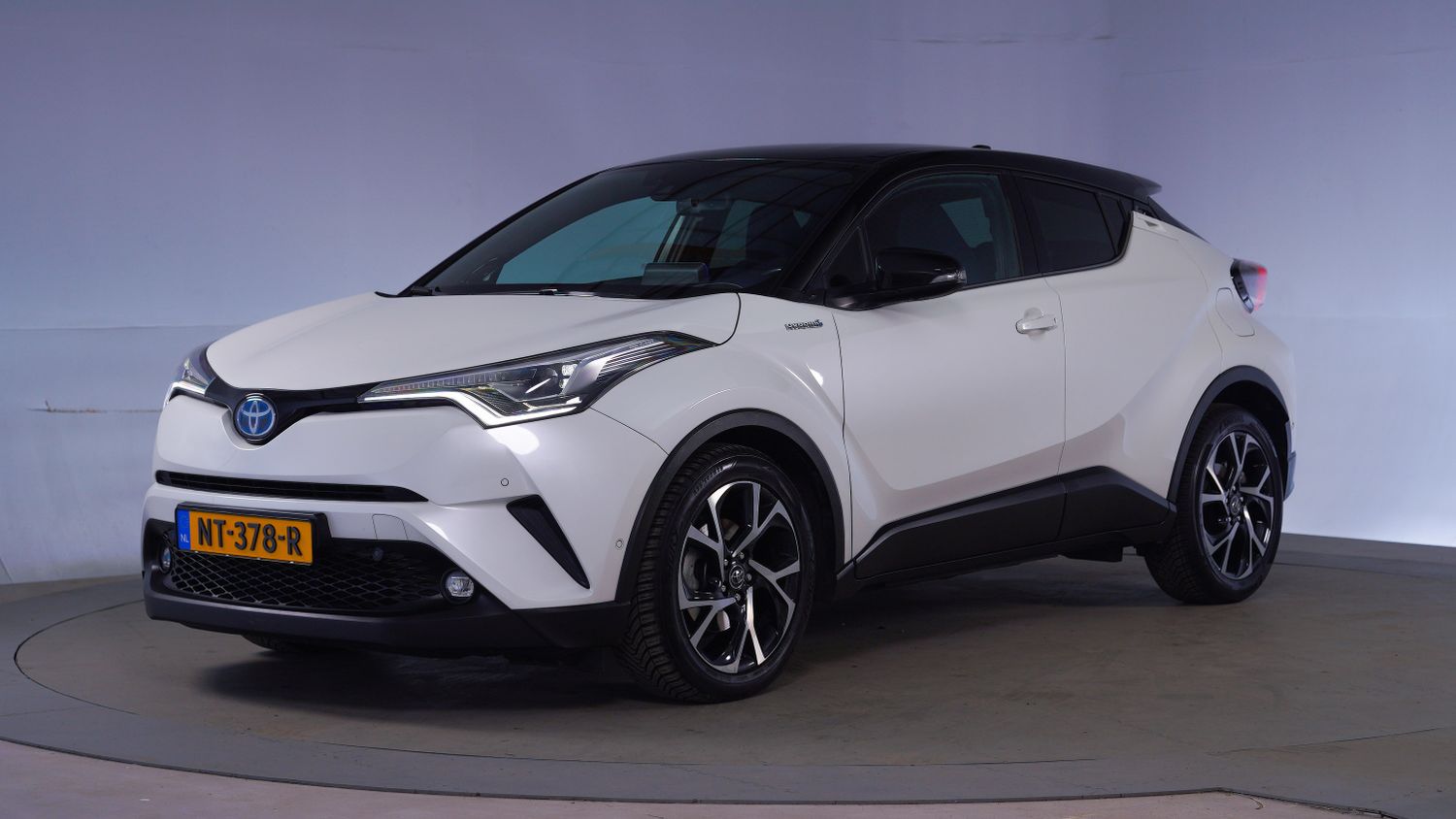 Toyota C-HR Hatchback 2017 NT-378-R 1