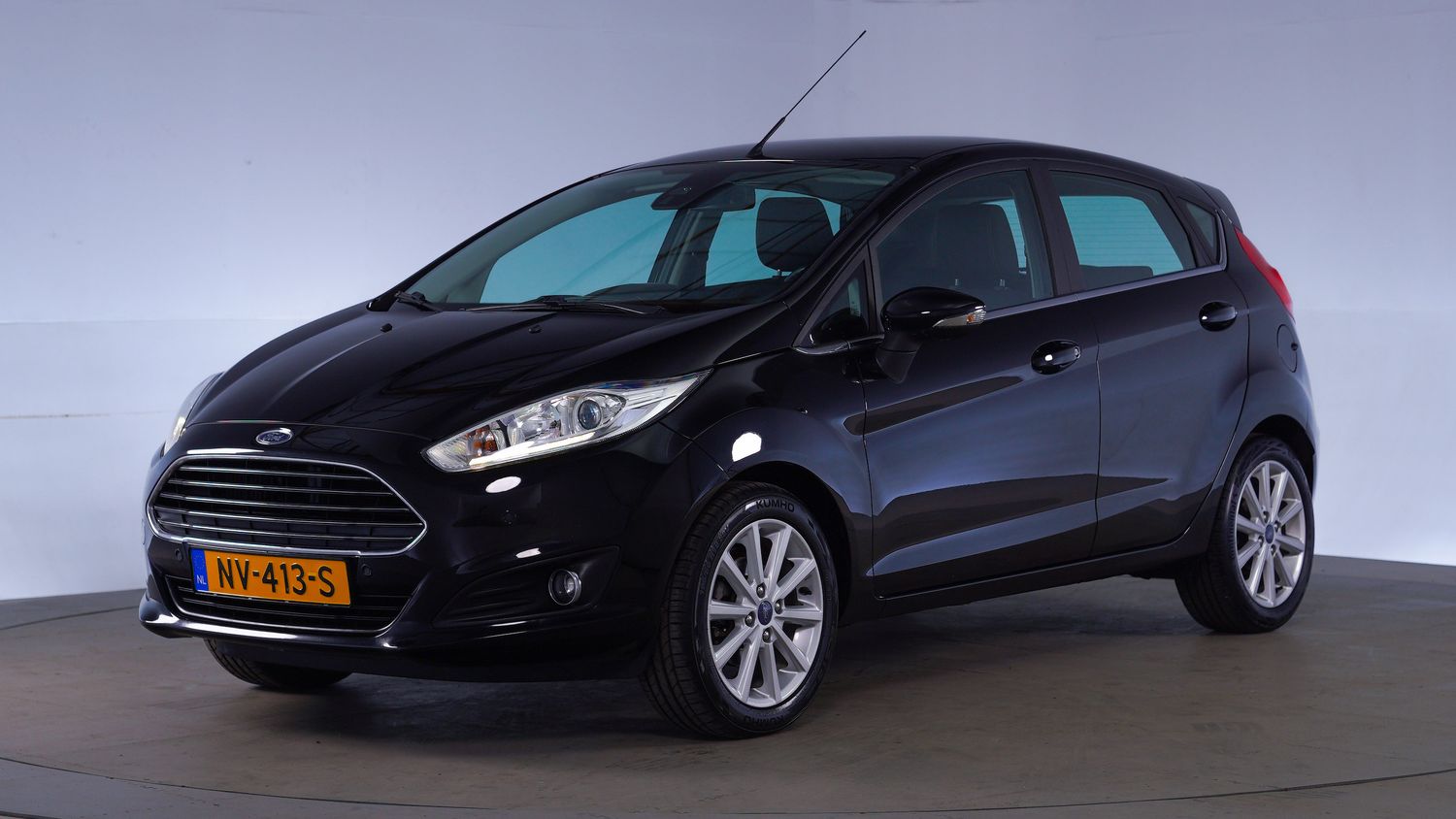 Ford Fiesta Hatchback 2017 NV-413-S 1