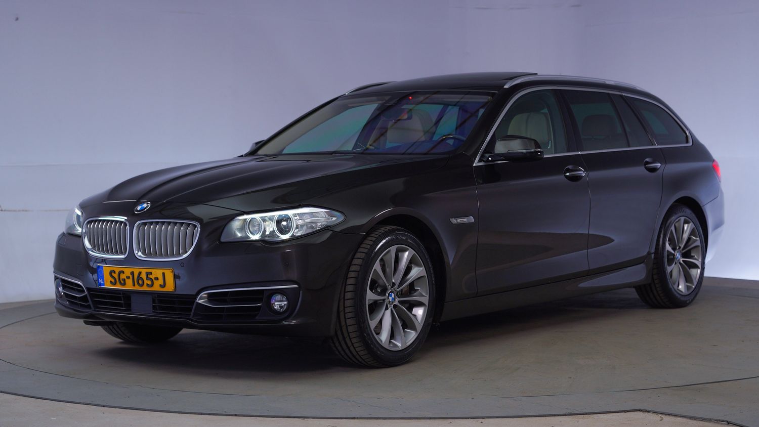 BMW 5-serie Station 2014 SG-165-J 1