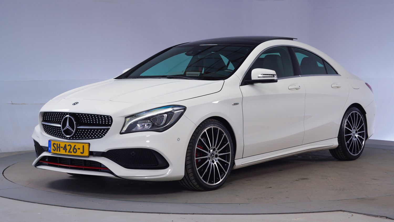 Mercedes-Benz CLA-klasse Sedan 2017 SH-426-J 1