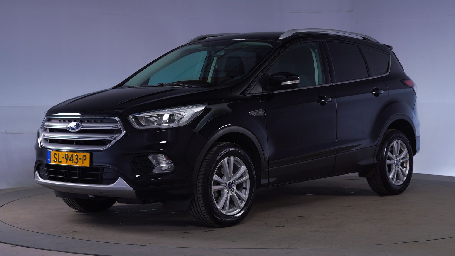 Ford Kuga SUV / Terreinwagen 2018 SL-943-P 1