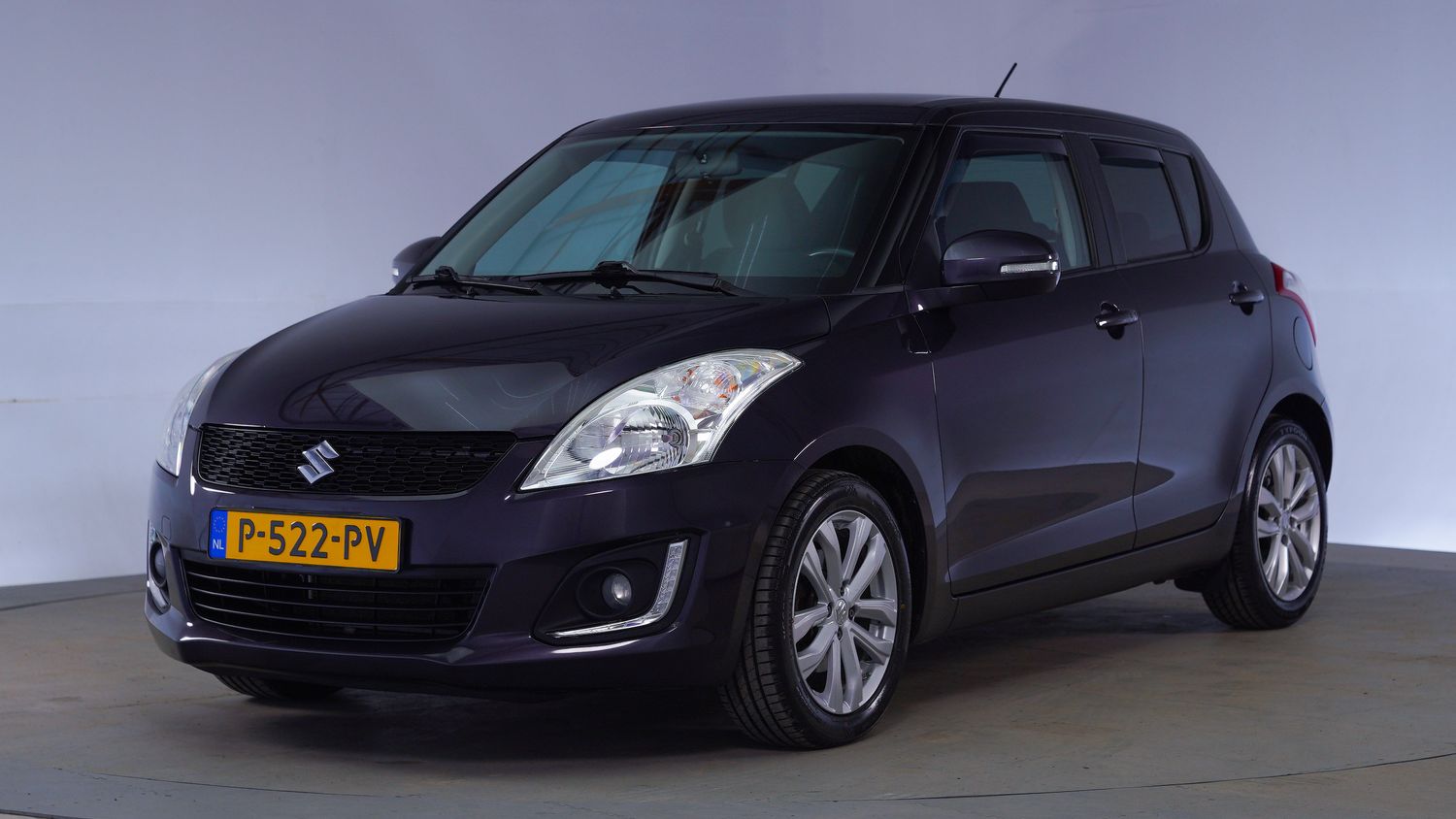 Suzuki Swift Hatchback 2014 P-522-PV 1