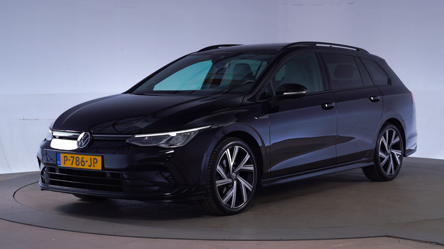 Volkswagen Golf Station 2022 P-786-JP 1