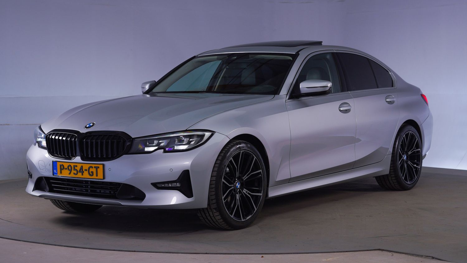 BMW 3-serie Sedan 2019 P-954-GT 1