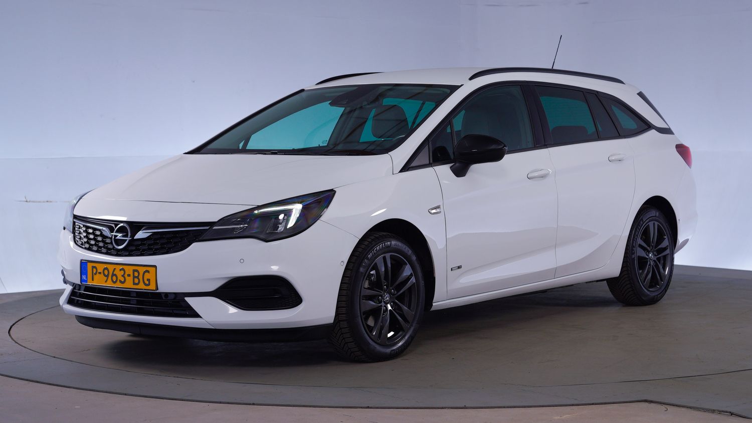Opel Astra Station 2022 P-963-BG 1