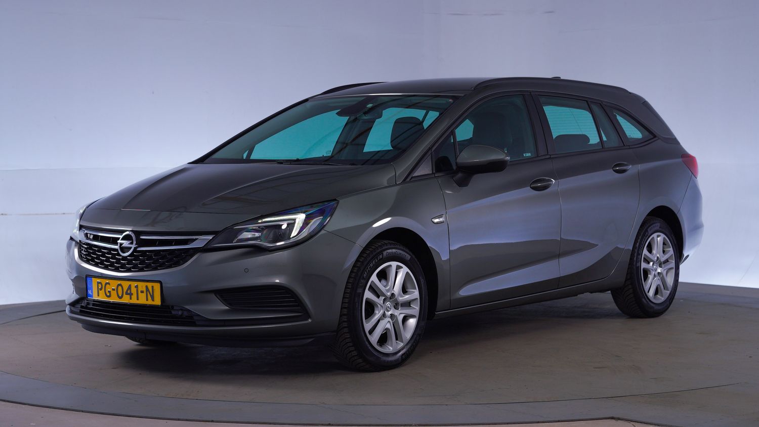 Opel Astra Station 2017 PG-041-N 1