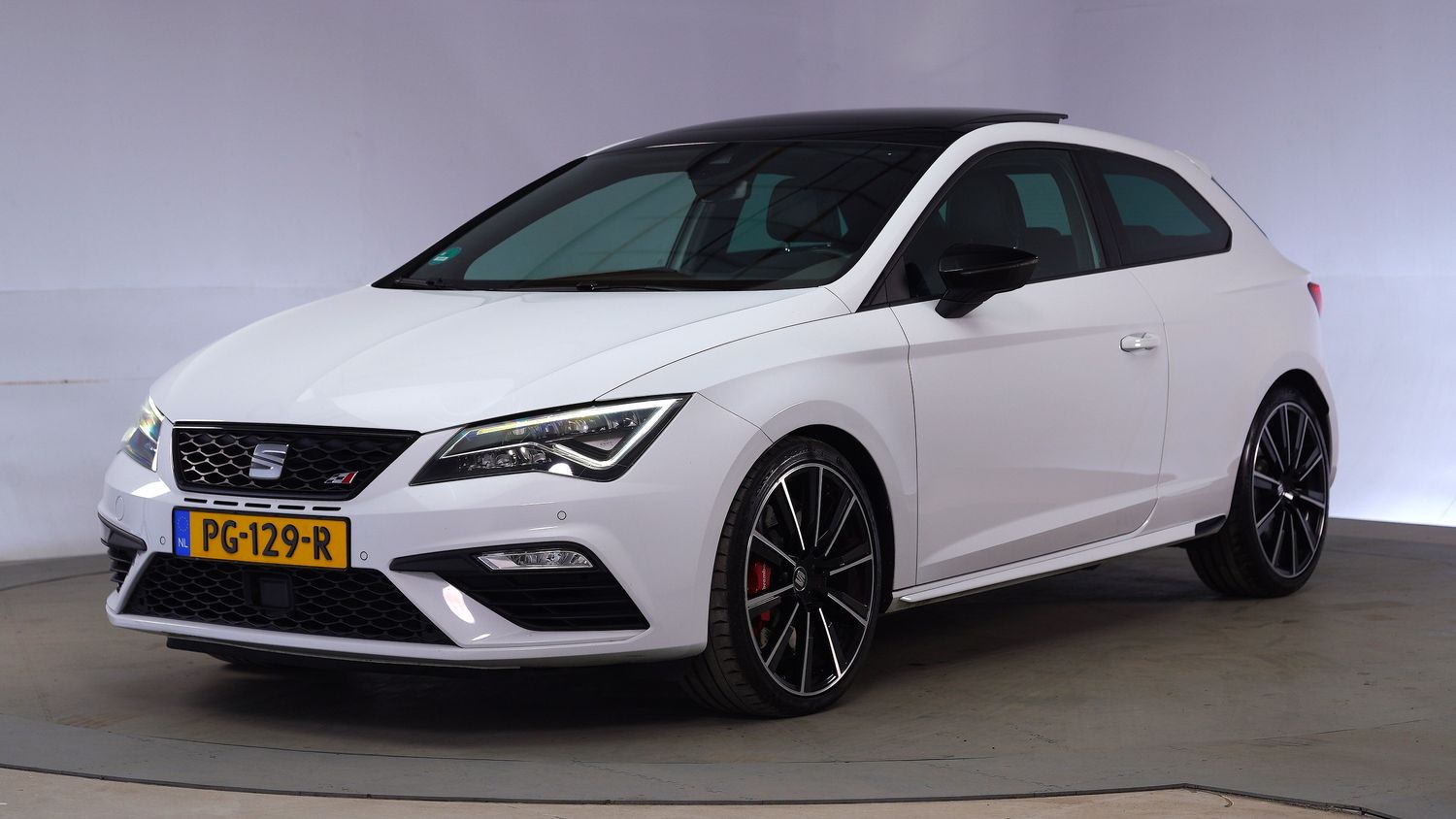 Seat Leon Hatchback 2017 PG-129-R 1