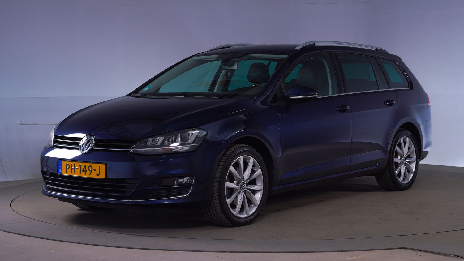 Volkswagen Golf Station 2016 PH-149-J 1