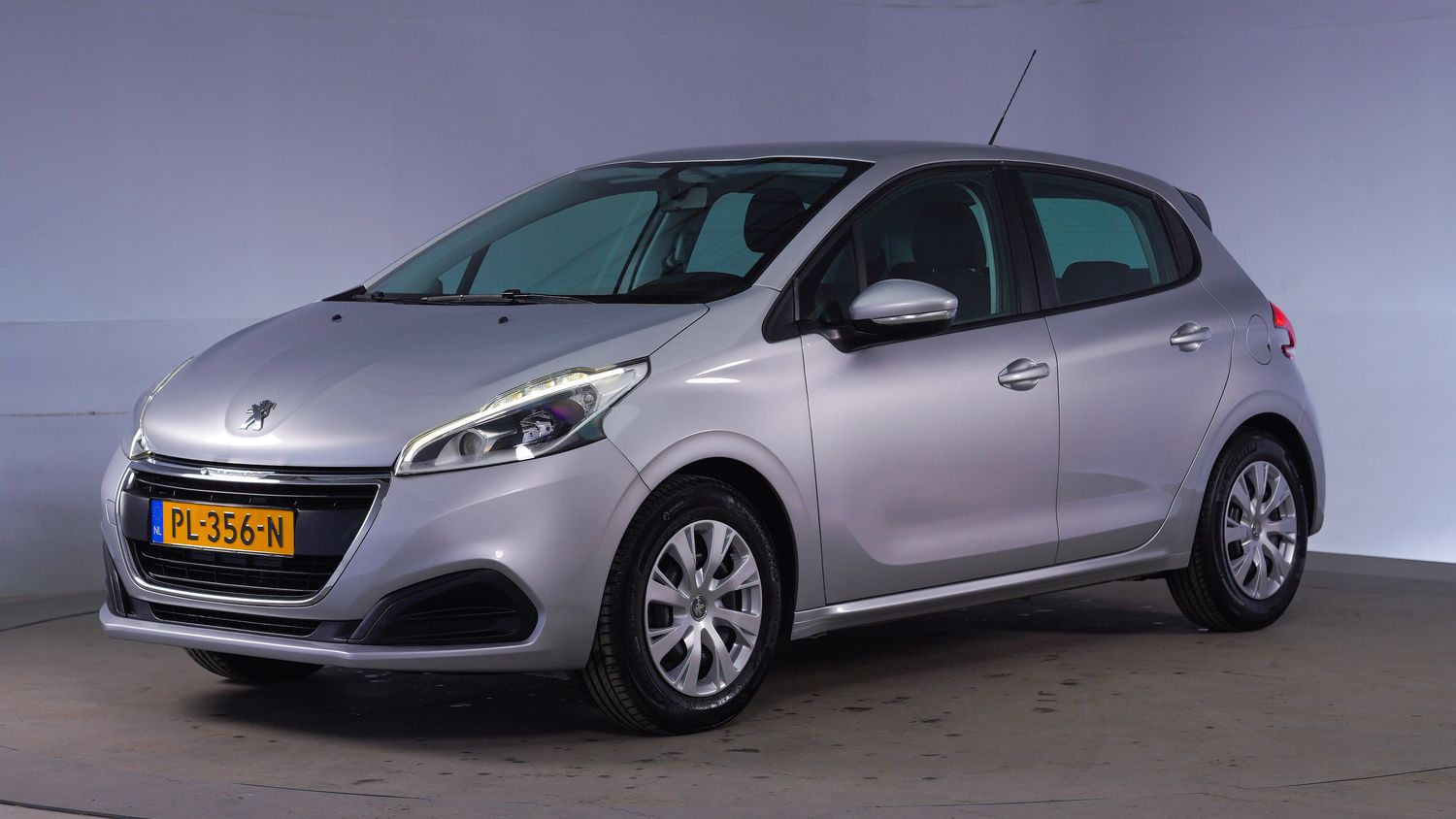 Peugeot 208 Hatchback 2017 PL-356-N 1