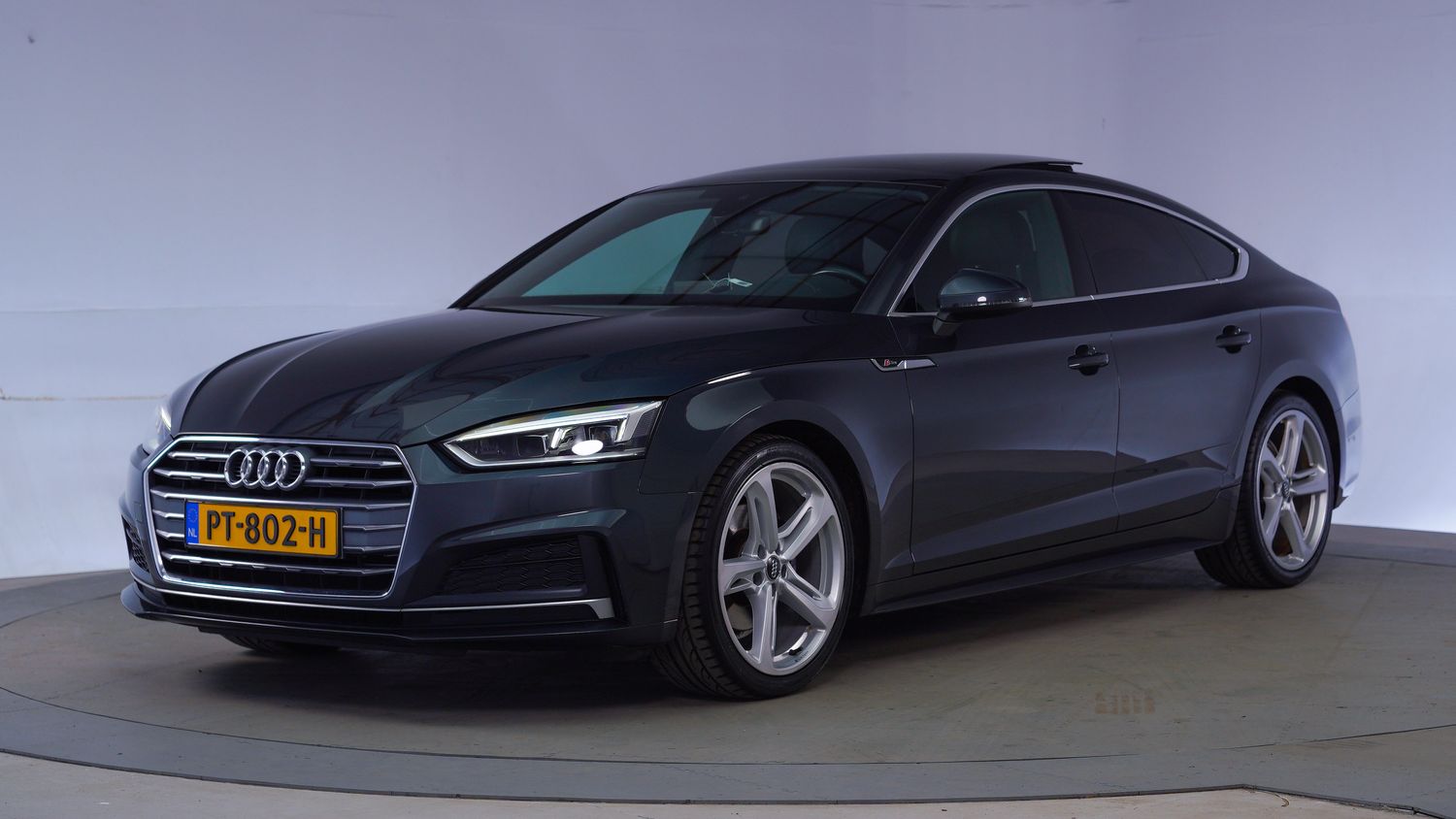 Audi A5 Hatchback 2017 PT-802-H 1