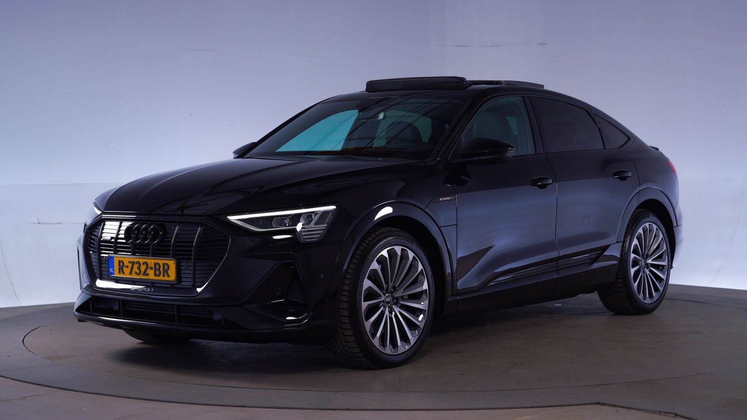 Audi e-tron Sportback SUV / Terreinwagen 2022 R-732-BR 1