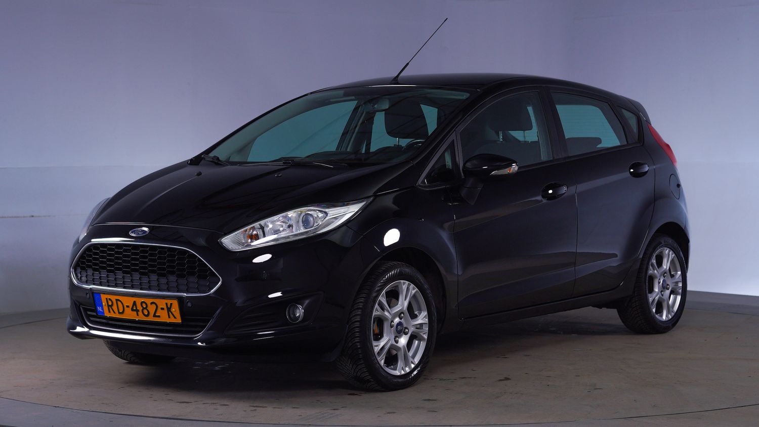 Ford Fiesta Hatchback 2017 RD-482-K 1