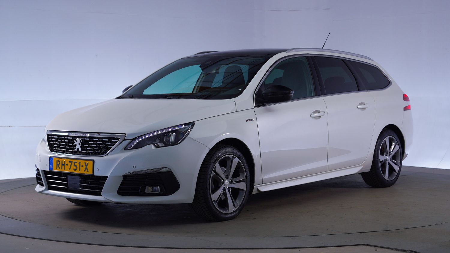 Peugeot 308 Station 2017 RH-751-X 1