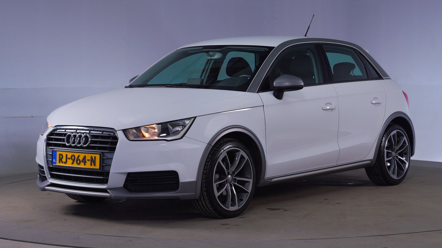 Audi A1 Hatchback 2018 RJ-964-N 1