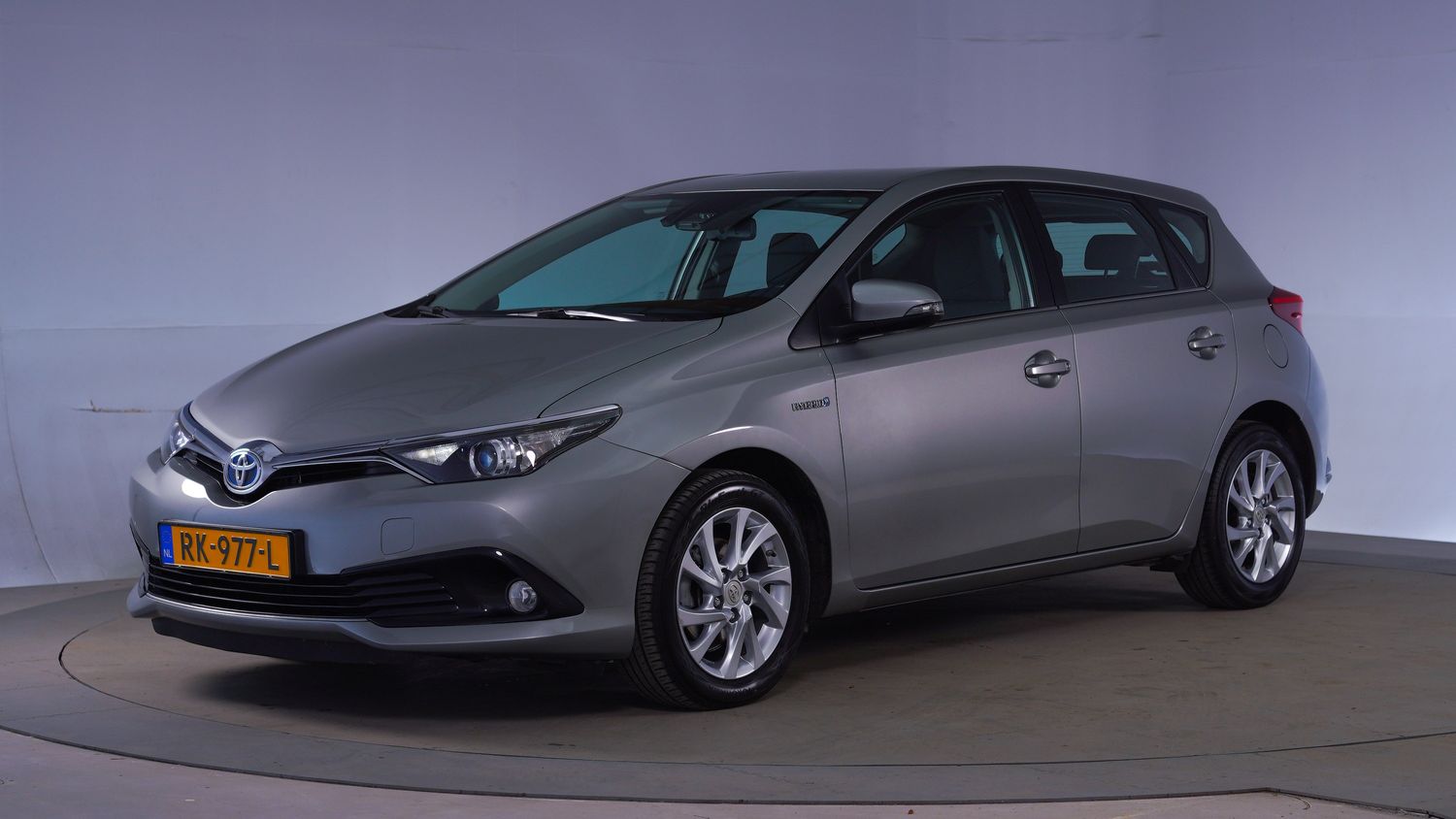 Toyota Auris Hatchback 2016 RK-977-L 1