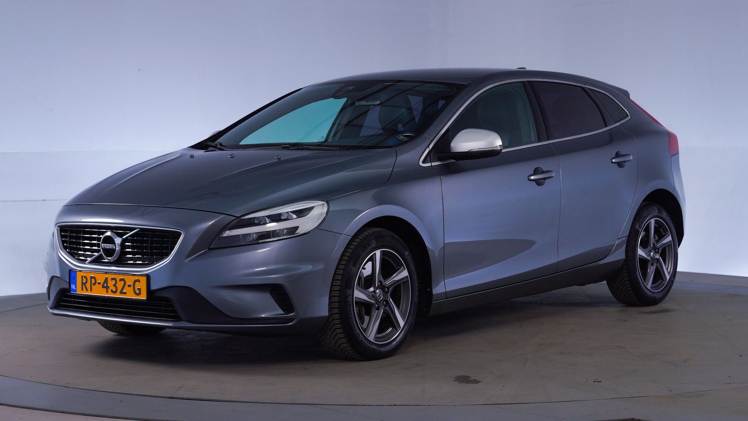 Volvo V40 Hatchback 2018 RP-432-G 1