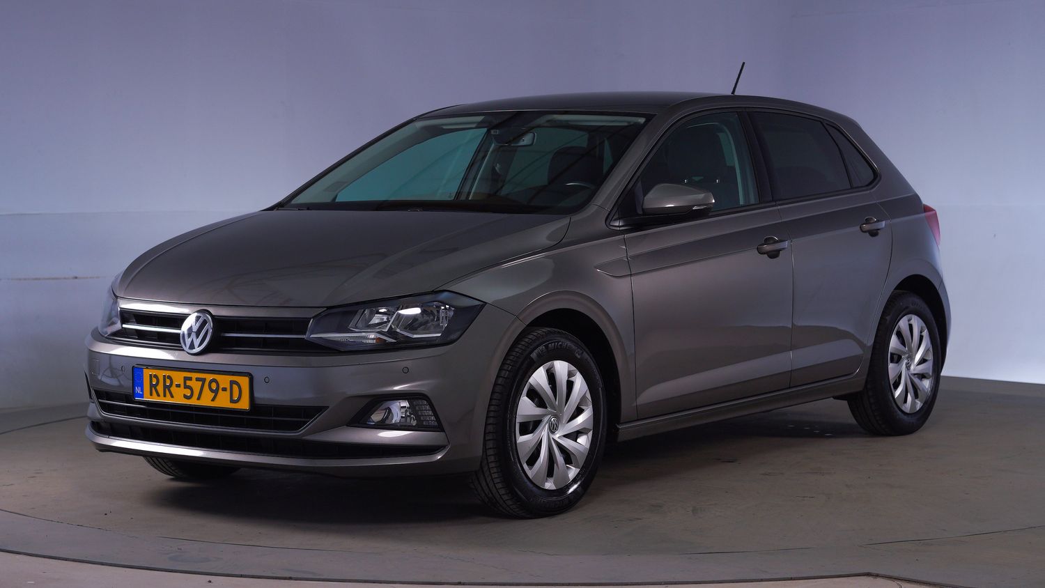 Volkswagen Polo Hatchback 2018 RR-579-D 1