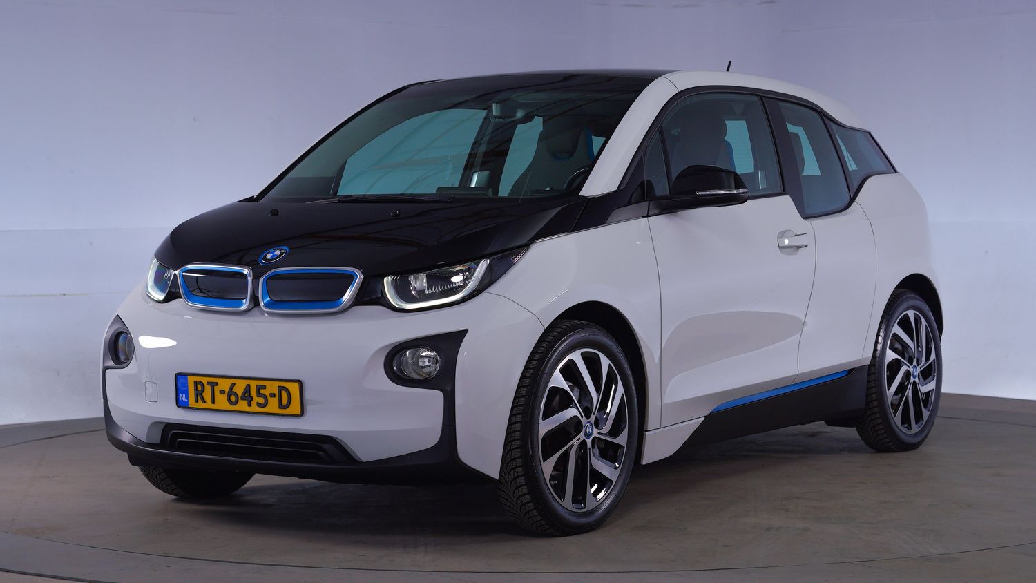 BMW i3 Hatchback 2016 RT-645-D 1