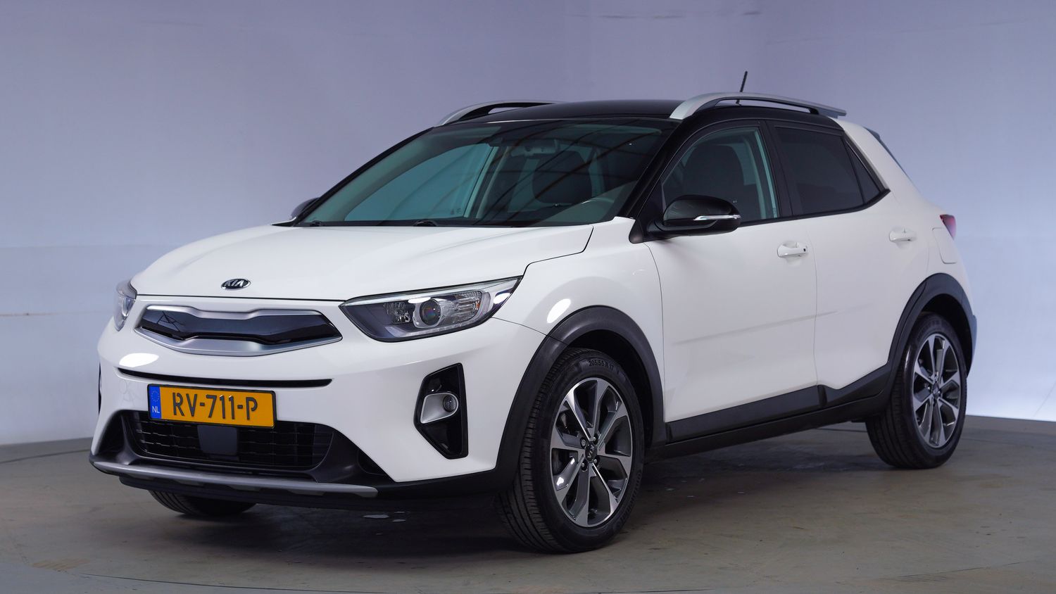 Kia Stonic SUV / Terreinwagen 2018 RV-711-P 1